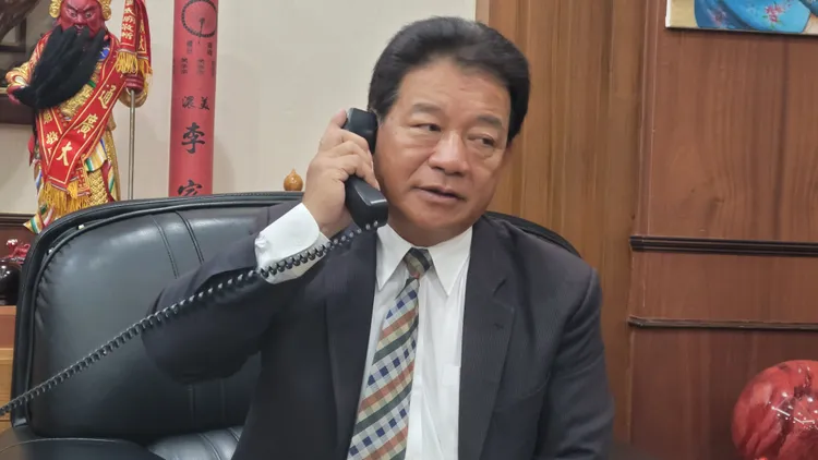 郭信良連任議長處於劣勢。劉榮輝攝