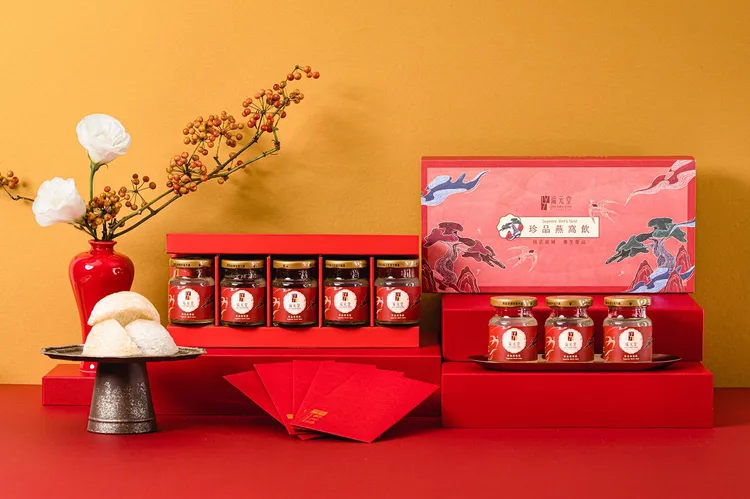 琉元堂「珍品燕窩飲」市面即飲燕窩最高固體含量，年節限定禮盒單盒優惠價1575元。