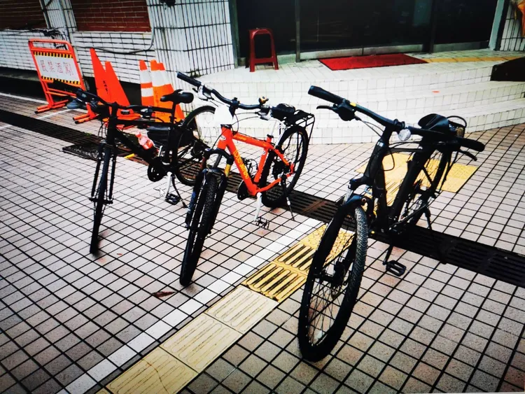 警方查扣的贓車。翻攝畫面