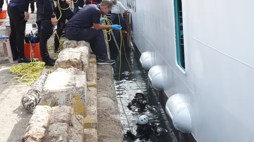 前鎮漁港漁工墜海 3梯潛水員搜尋3小時未果