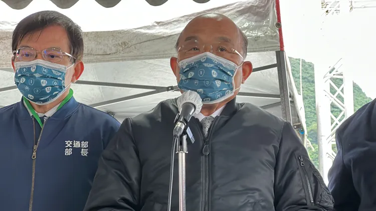 蘇貞昌說對於任何的威脅侵略，個人、國家都要保護自己，「質疑的才是奇怪」。林泊志攝