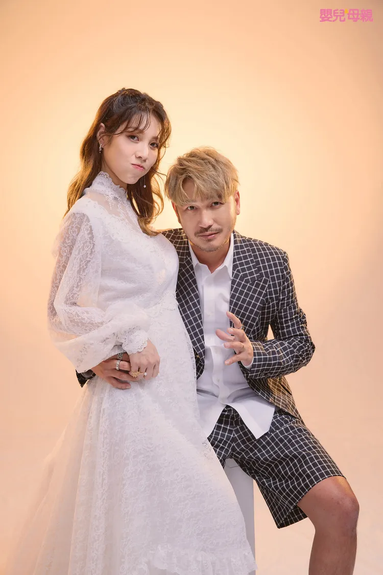 KID（右）與老婆「東區妹仔」Rita將在明年1月迎接寶寶到來。嬰兒與母親雜誌提供