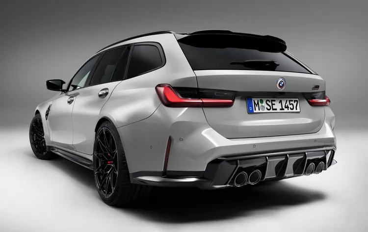 迷人的爆龜搭配飽滿車尾，史上首款M3 Touring光是外型就足以教人買單。原廠提供