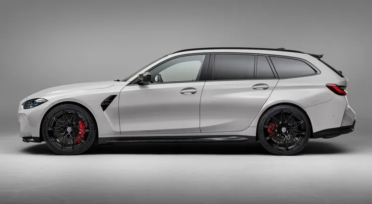 基本機械配置與M3四門轎跑相同。原廠提供