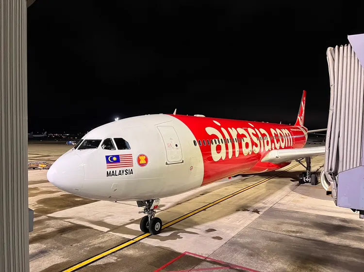 AirAsia X於疫情後首度復飛「台北-吉隆坡」班機，12/2載運台灣旅客前往吉隆坡。AirAsia提供
