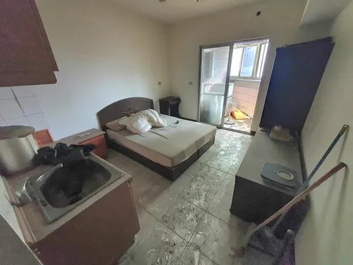 淡水「塵封命案現場」求售 網友開幹:人坐在馬桶上沒退租賣啥