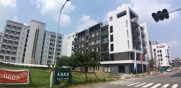 屏東市近3年房價漲幅高達38%，新屋全面成交2字頭，部分挑戰3字頭行情。葉家銘攝