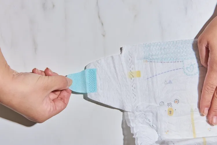 2倍彈力腰圍，不會讓寶寶的可愛肚肚或大腿勒出痕跡。