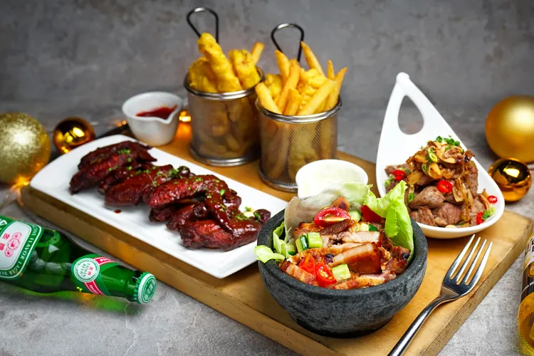 台中福華飯店驚喜派對桌區餐點。台中福華飯店提供