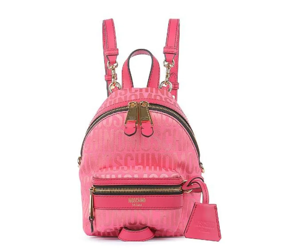 天堂粉ogo提花花後背包,3萬3300元。品牌提供