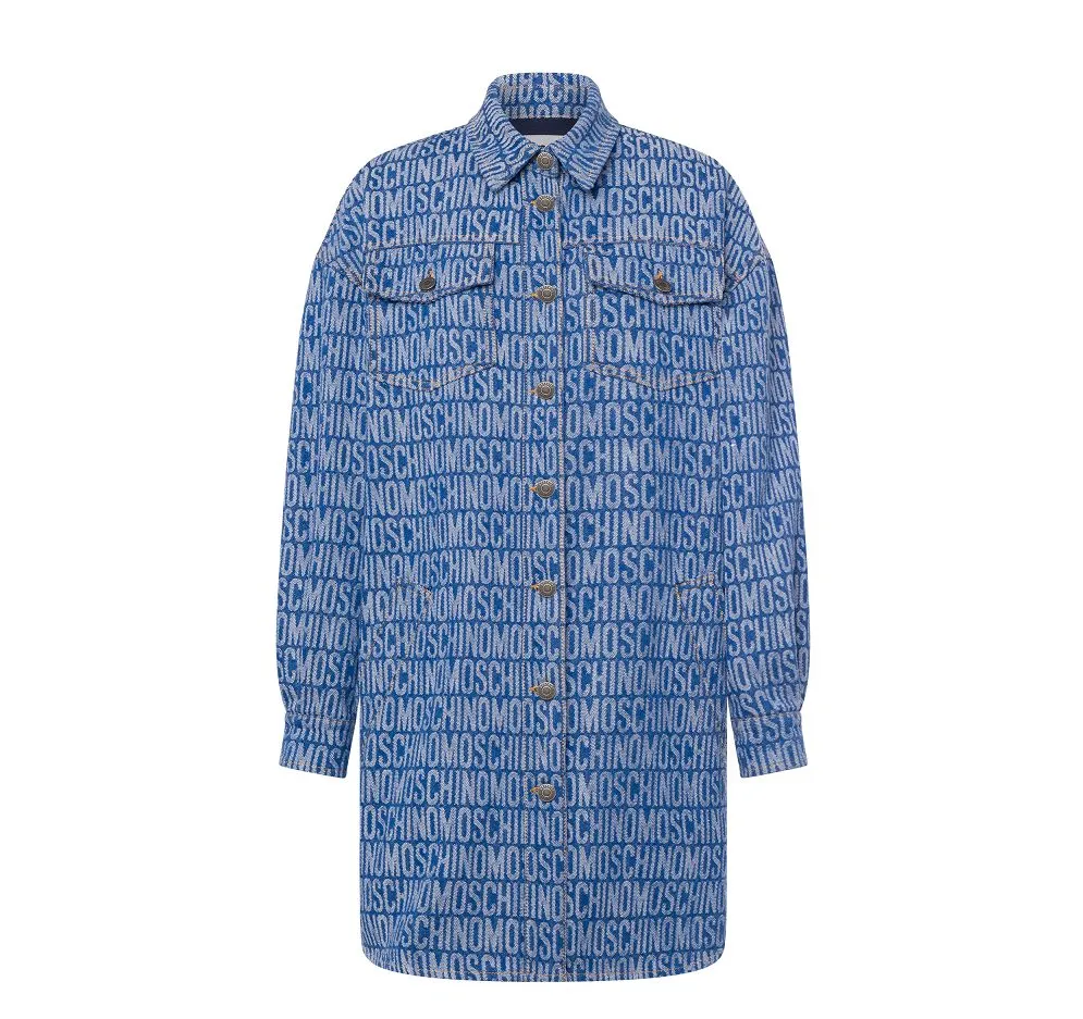 牛仔藍logo提花長版襯衫,4萬2800元。品牌提供