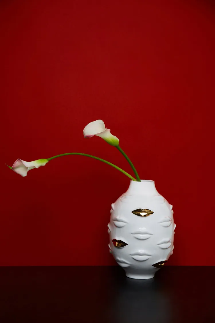 Jonathan Adler Gala鍍金陶瓷花器，9980元。品牌提供