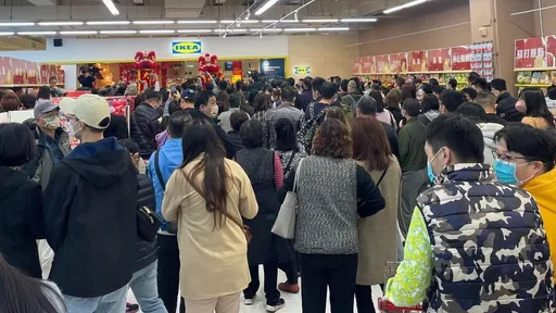 全球唯一店中店！IKEA嘉義店開幕人潮炸裂　網驚：大潤發史上最多人