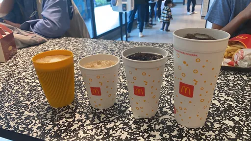 麥當勞飲料杯最新造型曝光! 官宣更換材質:限內用不能帶走