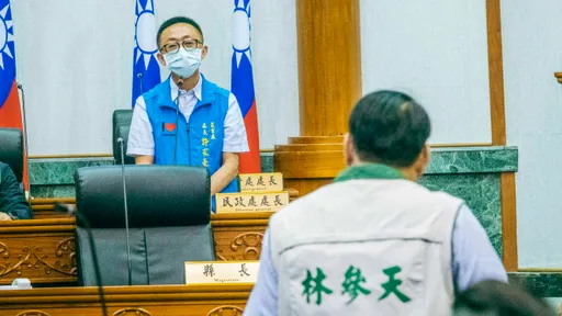 台東縣局處長傳異動　議員質詢官員調侃「別叛逃！」