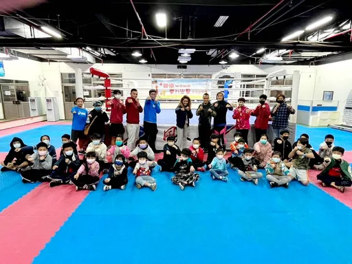 拳力出擊！傳授原民學生防身技巧　奧運國手、教練親指導