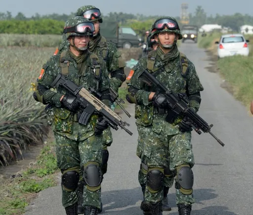 吳怡農批朱立倫「中國想武統怎對話」　國民黨怒嗆「無知」逼台人上戰場