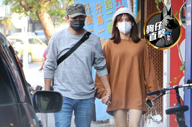 夏宇童（右）下半身失蹤「飄孕味」，孫協志牽成「麻花捲」逛嬰兒用品店「見習爸媽」。特勤中心攝