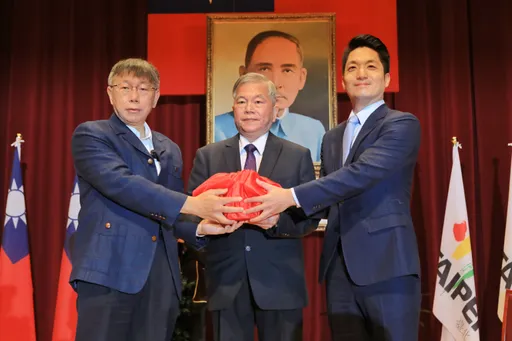 盼蔣萬安以政治誠信為行政原則 柯文哲:最重要是展開淨零碳排長期政策