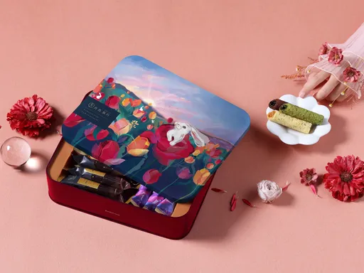 用美學創意搶「卯兔」商機 灌餡蛋捲品牌開賣「曙光序曲」春節禮盒