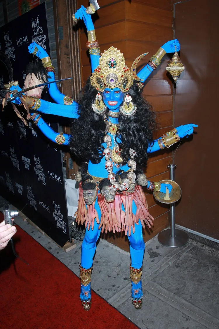 海蒂克隆也曾是8隻手的印度女神迦梨。達志