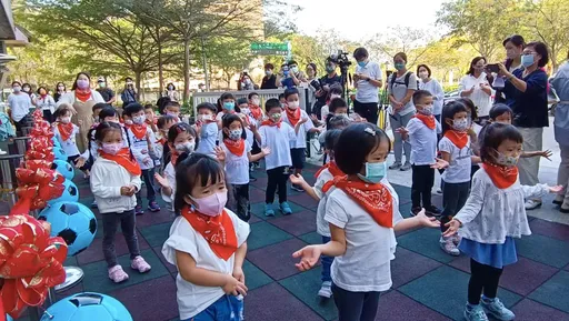 準公共化幼兒園　真的能減輕家長負擔嗎？
