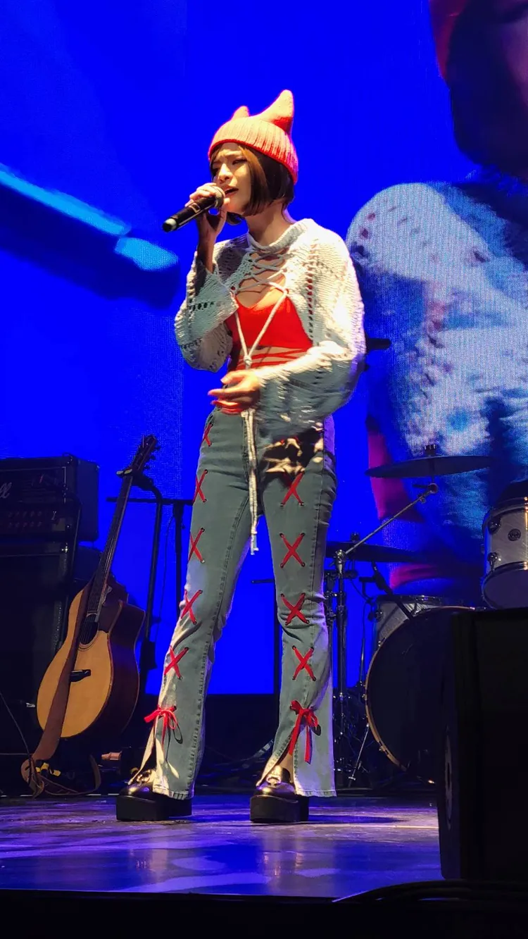 她造型多變不忘性感。葉文正攝