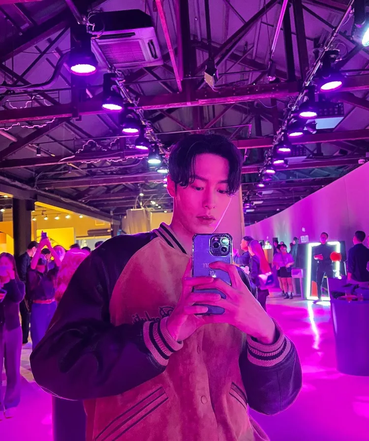 李宰旭的加持，為Berluti這個百年老牌，增添一絲活力氣息。翻攝jxxvvxxk IG