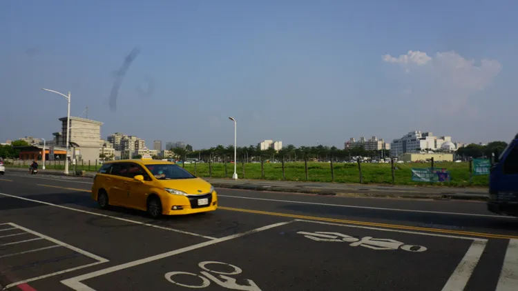 國泰重劃區已出現單坪162萬元鳳山最高地價，未來勢必成為鳳山房價最高地區。葉家銘攝