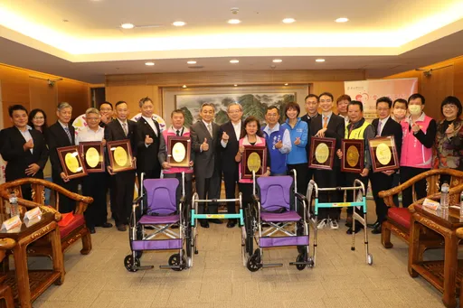 善舉捐行動輔具累計近千台 新北市府「超音速」來服務需求民眾