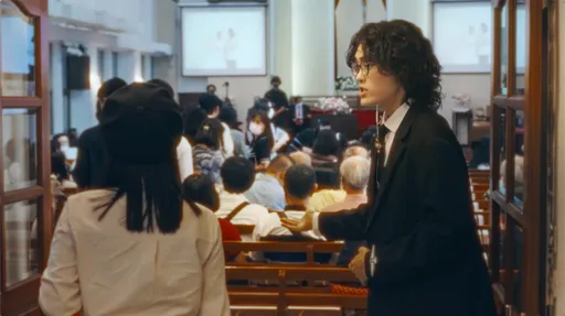 ØZI 師弟亂入婚禮恥度創新高　當新人面擦指甲油險被轟出去