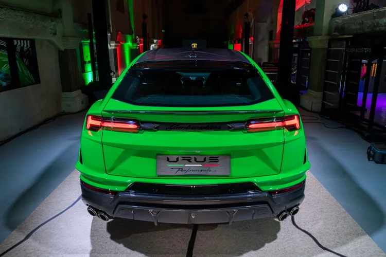 新車標配Akrapovič輕量化鈦合金排氣管。業者提供