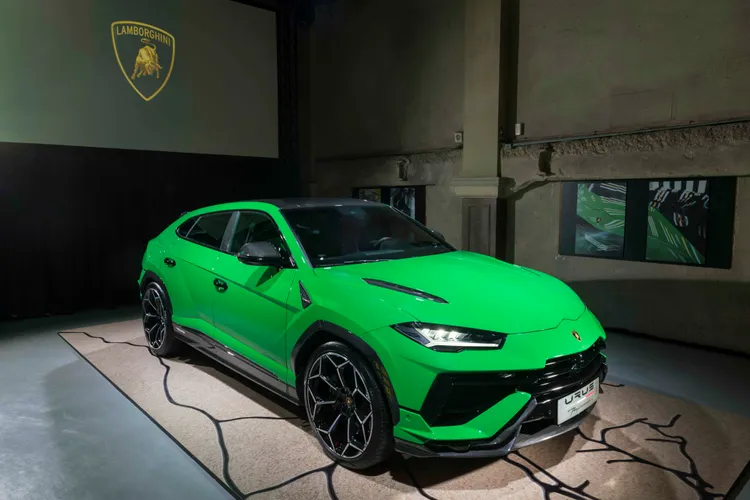 比起原有的標準版Urus，Urus Performante的外型更為霸氣。業者提供