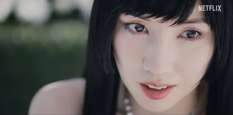 仲里依紗飾加納未來傳是最大幕後主使者。翻攝Netflix