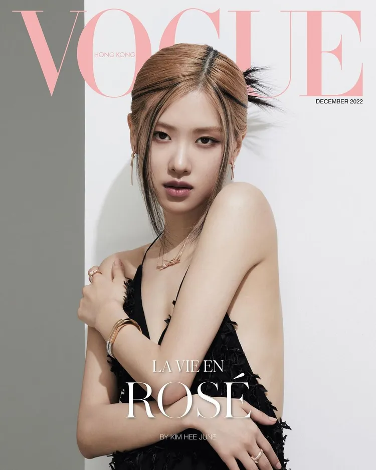 Rosé身穿代言的Saint Laurent性感入鏡。翻攝roses_are_rosie IG