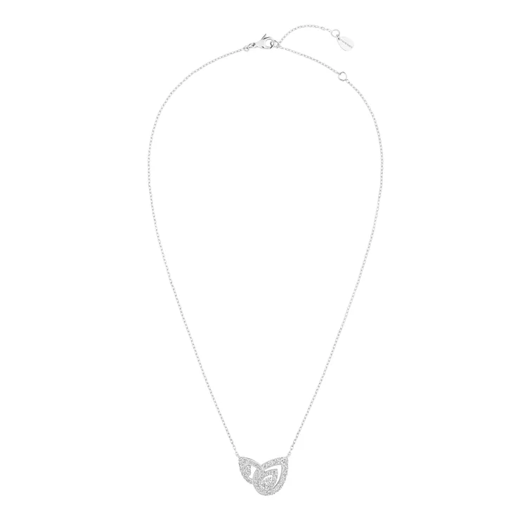 Joséphine Duo Eternel 18K白金鑽石墜鍊，約37萬4000元。品牌提供