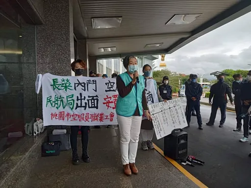 工會爆百名空服員被迫轉任　長榮航空掛保證：員工意願優先、保障原年資