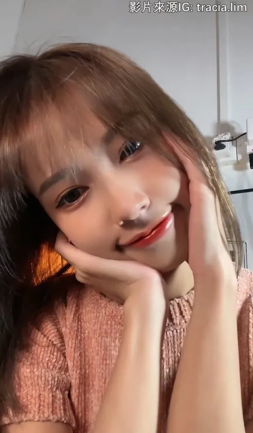 不少網友都說她有迷人的微笑唇。IG @tracia.lim 授權