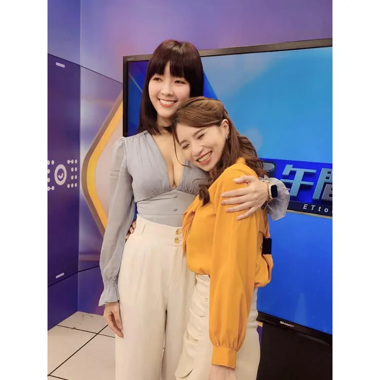 田慎節笑說「不知道為什麼她看起來好幸福。」翻攝自田慎節臉書