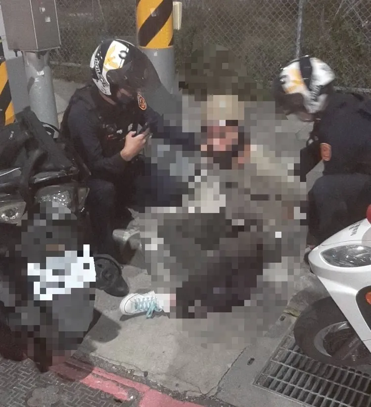 警方攔截圍捕逮到陳嫌。民眾提供