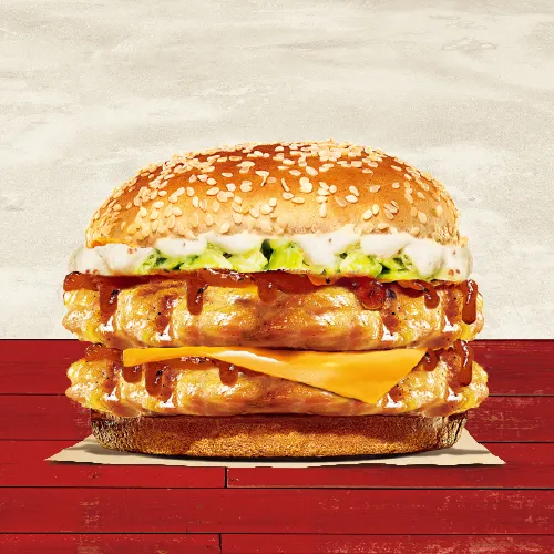 水牛城雙層烤腿堡。業者提供