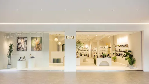 最美鞋店前進台中 慶開幕滿千現折200