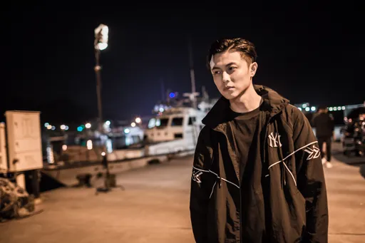 王子甩偶包1個月速變癮君子 遇「黑老大」壓力山大