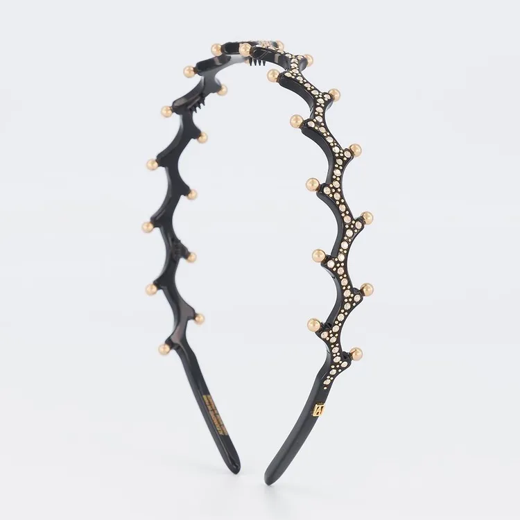 金枝玉葉髮箍，1萬1200元。品牌提供