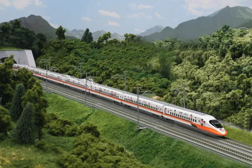 限量180組 12輛卡娜赫拉彩繪高鐵列車模型下午線上開搶