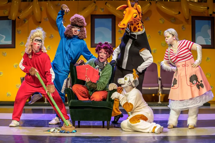 「玉米雞劇團」以大偶踩街與手作體驗展現成果。新竹生活美學館提供