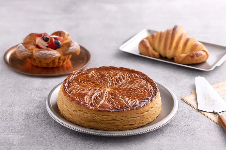 季軍台南遠東香格里拉陳佳妤的西西里開心果金棗國王派與花園莓果丹麥，即日起接受預訂。業者提供