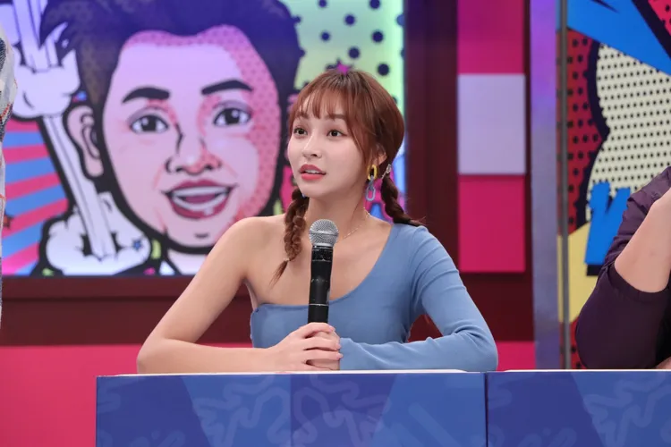 林襄為了代班做足功課。中天綜合台提供 