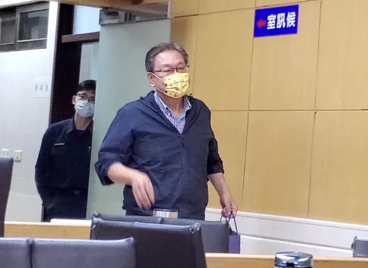 里長楊華中15萬交保。呂志明攝