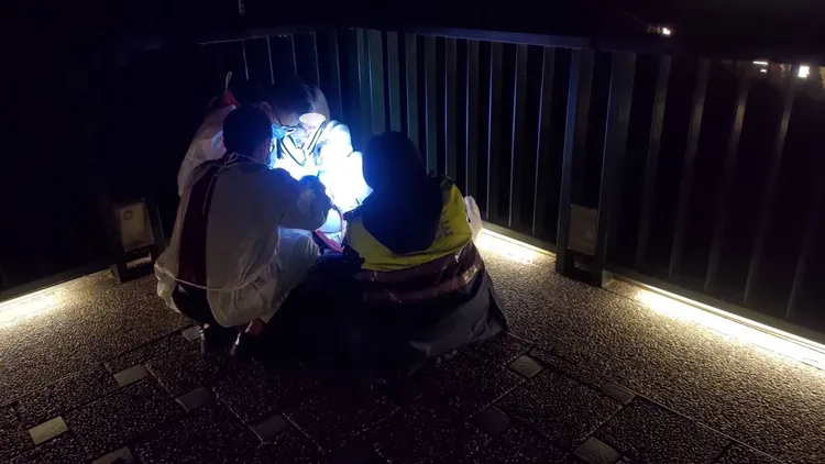 潘女因為心情不好，瞞著家人深夜外出到日月潭喝悶酒。民眾提供